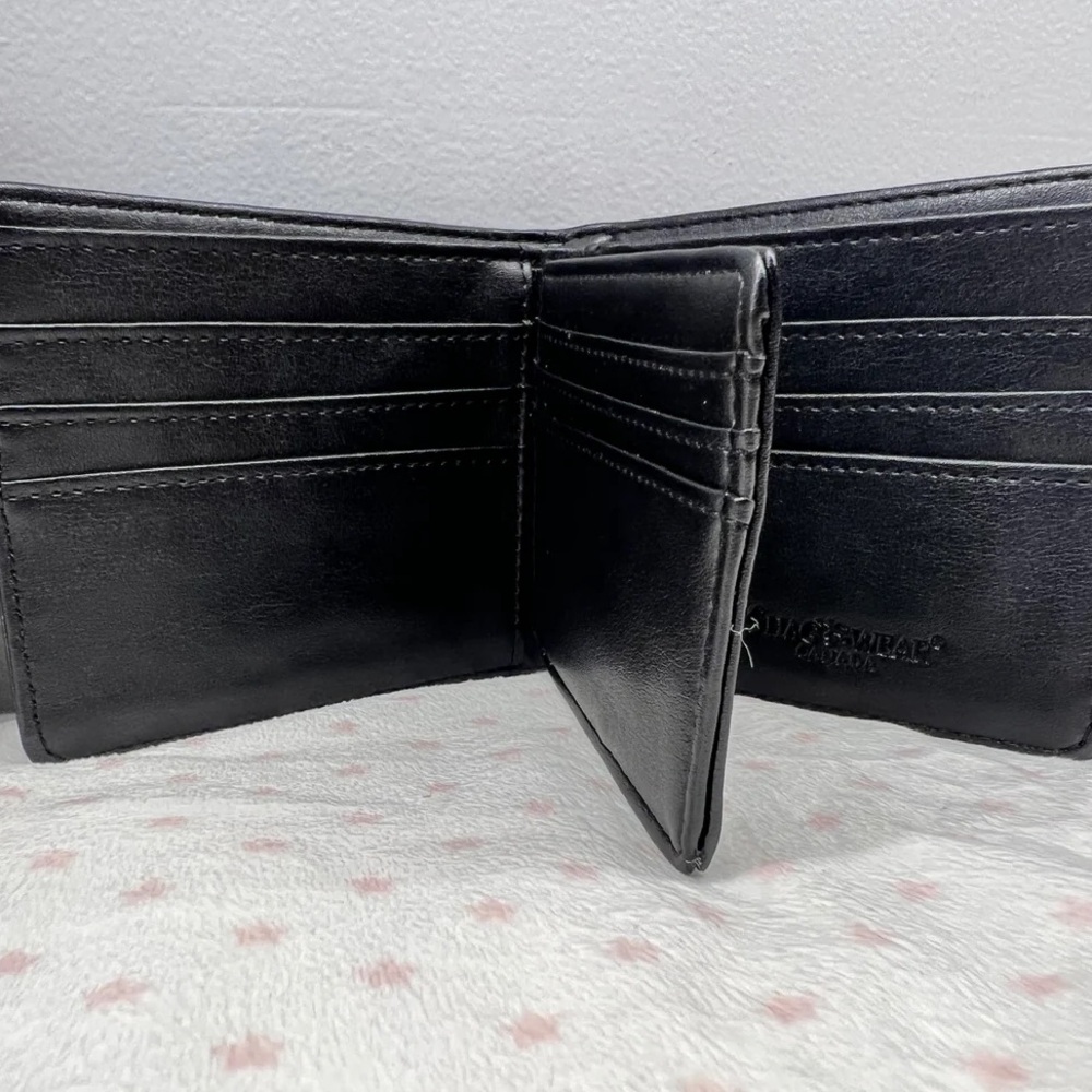 Men’s Wallet : Green Tree Python Snake - Picture 4 of 4